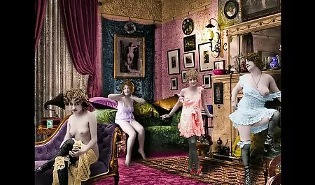 彼女は74年のスキニー男であり、クソ神は禁止し、彼はレセプションで20年をファックします エロ 動画 女性 向け バイブ
