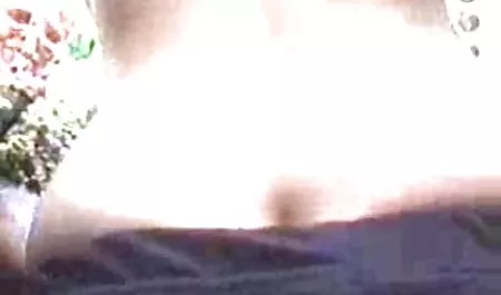 彼はテレビを見てから彼女を防ぐために、彼の娘の無実を盗んだと彼女はタオルを食い物にしました 女性 の ため の av 無 修正