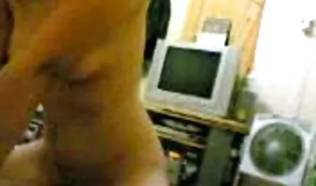 女の子は、ドアの下に見えたときに、お姉さんは嫌いな人をねじ込みます h な 動画 女性 向け
