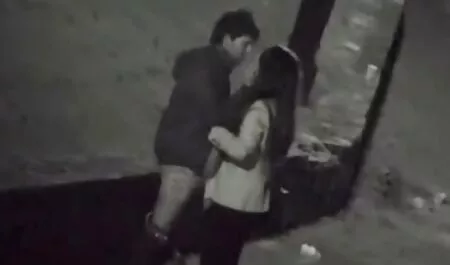 新婚夫婦は警官と手錠をかけられたberborgolマニアックの役割を果たしています 女性 の ため の せっくす 動画