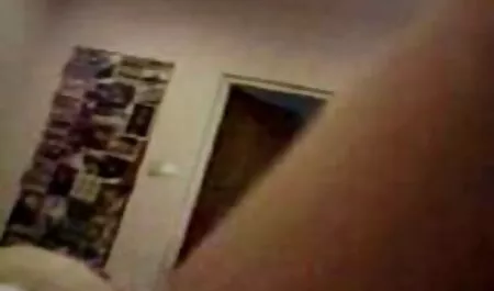 私はドレスを描き、胸を見せるiPhoneのトリックで詐欺被害者に半分のお尻を広げました 女性 向 アダルト 動画