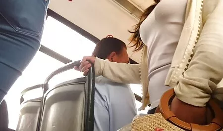 カーリー-イローナはアルテムに連絡し、彼の父親は彼の後ろに立っていました。 女性 用 無料 ビデオ