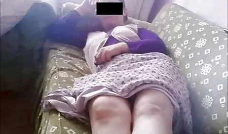 母親は自分自身を洗っていた、と彼女の息子はちらっと左、叫んだ、誓ったと彼は彼女にキスをした 女の子 用 アダルト ビデオ