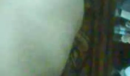 彼らは一緒に宿題をし、若い男はchicnyaポイントでコックを吸い、彼の両親の不在を楽しんでいます 女性 向け 動画 sex