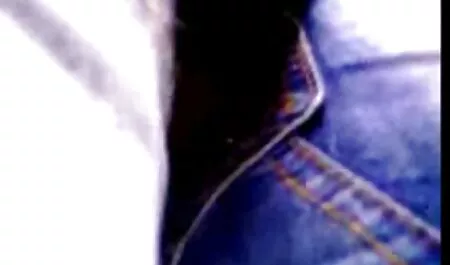 毛むくじゃらのアデマ、餃子の上に彼女のお尻を優しくカメラから彼女の顔を隠しているイスラム教徒の女性。 女性 向け の h 動画