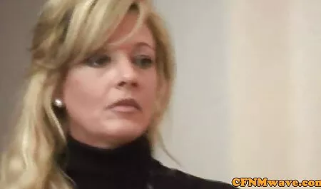 Yulduz小さなバスルームで洗浄し、膣に彼女の指を取るために歌を歌う、と彼女の兄弟の上にぶら下がっ隠されたカメラ 女の子 向け エッチ 動画 無料