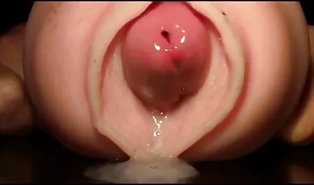 スラグの痛みから身もだえ、歯を食いしばり、止まらないように求める エロ 画像 女子 向け