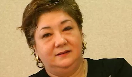 妻は情熱に満ちた事故の後ろに母親と夫を捕まえ、彼らはどのように反応して肩をすくめるのか分からない セックス 無料 動画 女性 向け